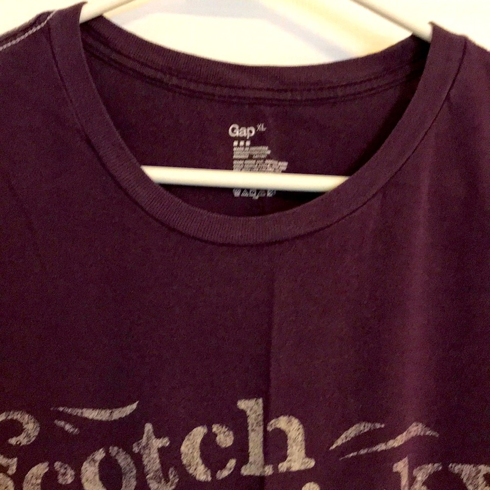 GAP t-shirt - Picture 2 of 2
